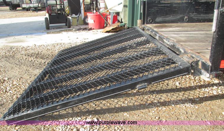 image for item H1006 2014 H&H utility trailer