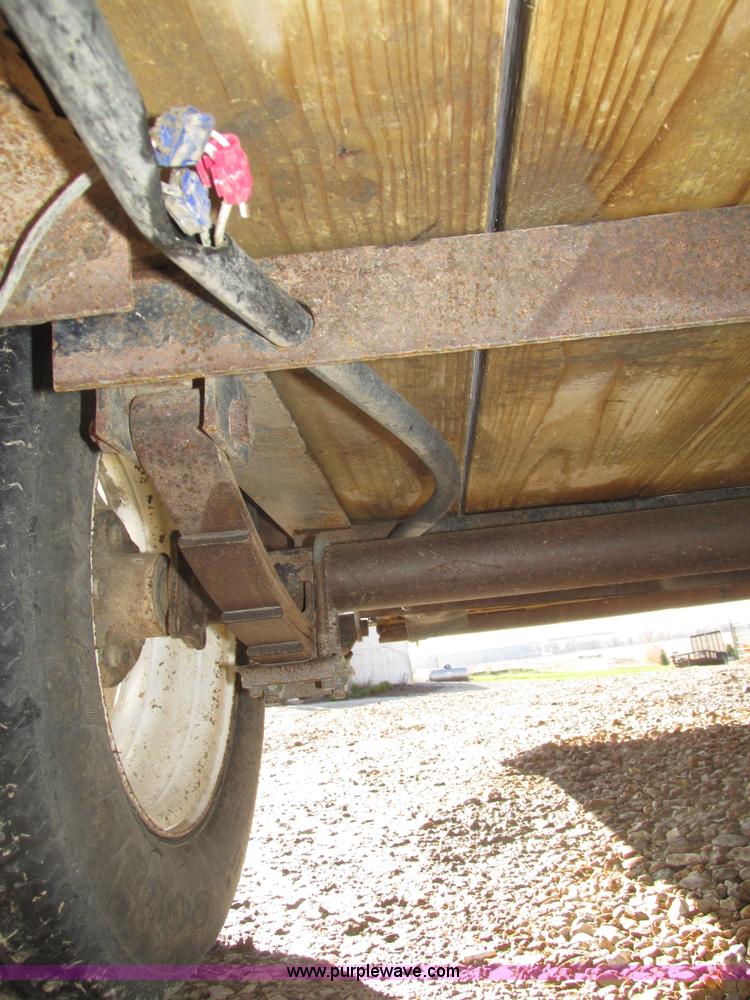 image for item H1006 2014 H&H utility trailer