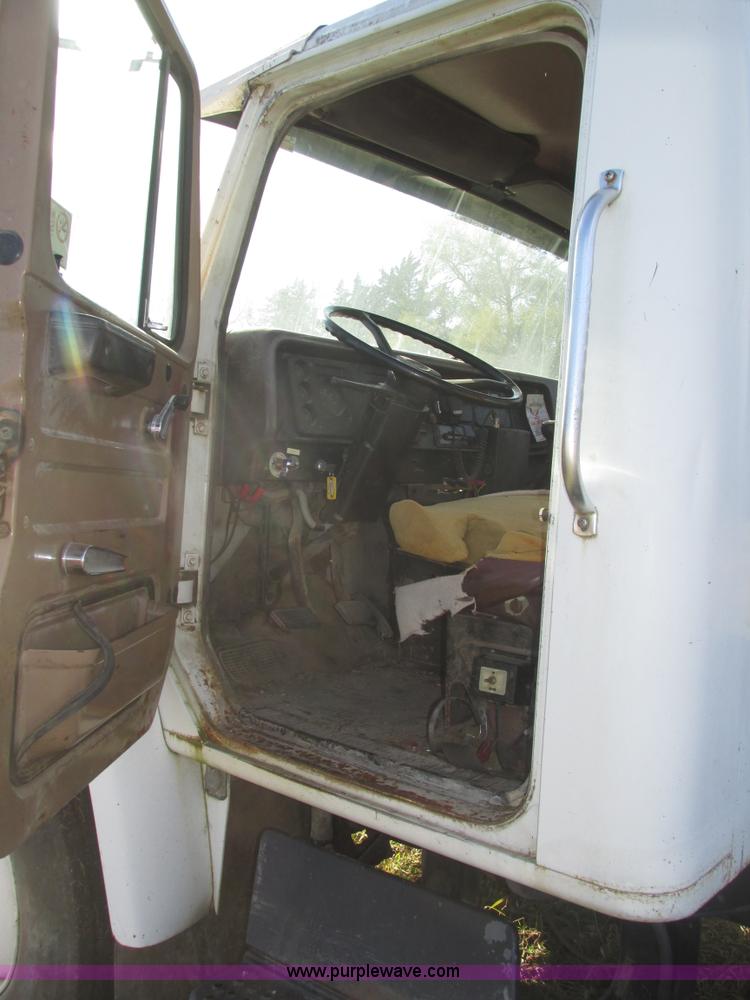 image for item H1018 1984 International 1954 cab and chassis