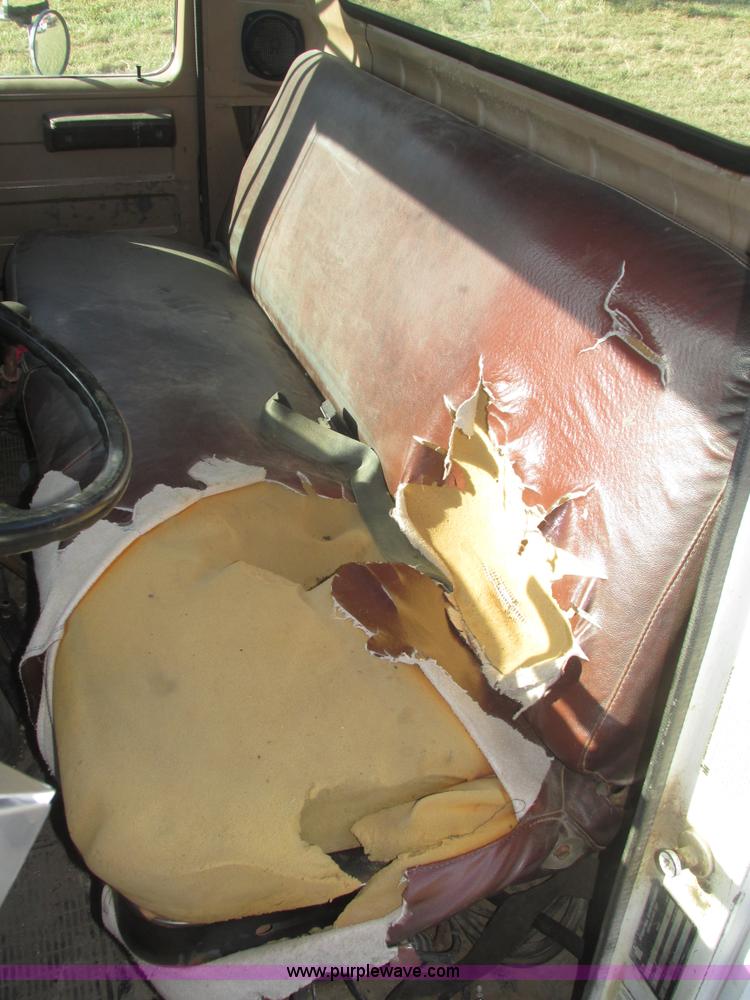 image for item H1018 1984 International 1954 cab and chassis