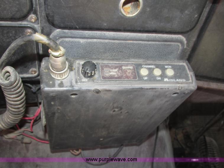 image for item H1018 1984 International 1954 cab and chassis