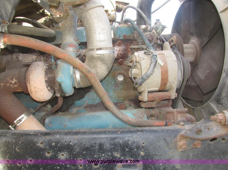 image for item H1018 1984 International 1954 cab and chassis