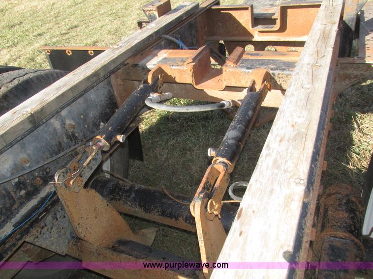 image for item H1018 1984 International 1954 cab and chassis