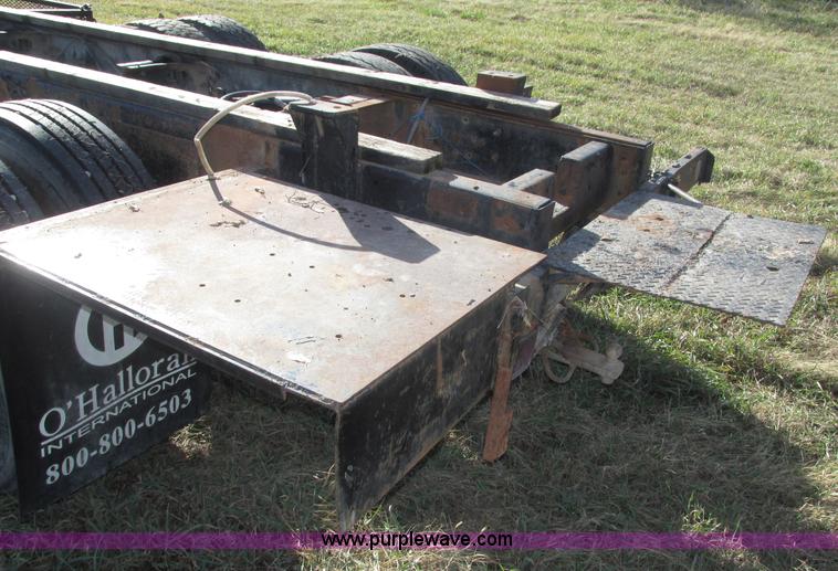 image for item H1018 1984 International 1954 cab and chassis