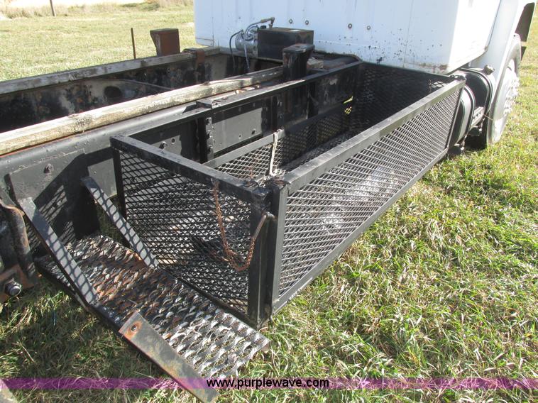 image for item H1018 1984 International 1954 cab and chassis