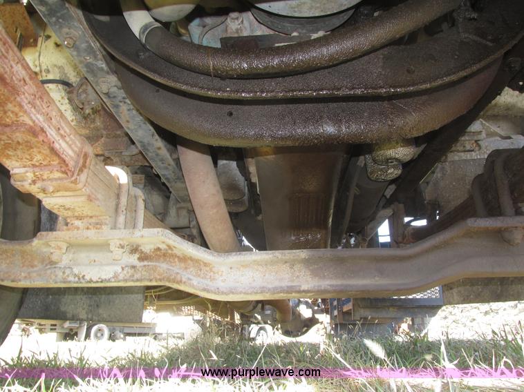 image for item H1018 1984 International 1954 cab and chassis