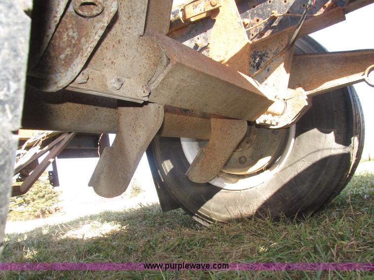 image for item H1018 1984 International 1954 cab and chassis