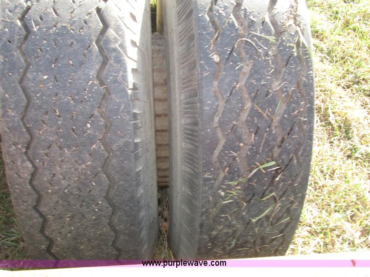 image for item H1018 1984 International 1954 cab and chassis