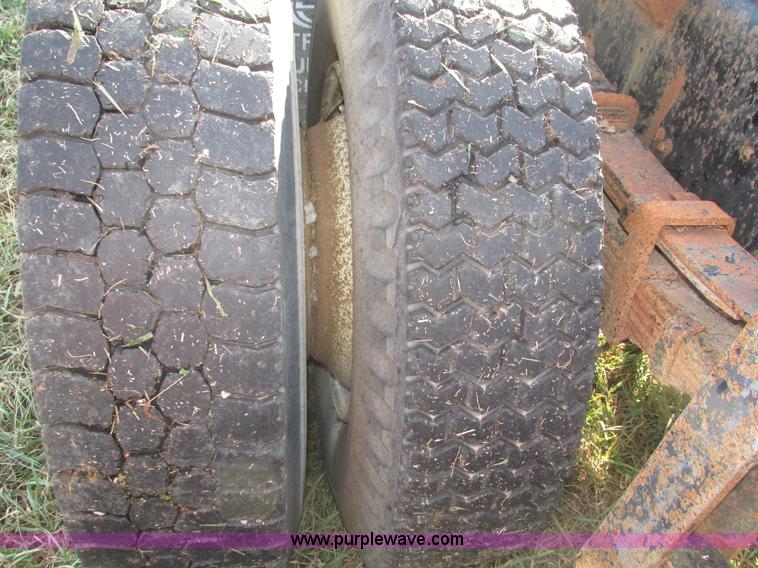 image for item H1018 1984 International 1954 cab and chassis