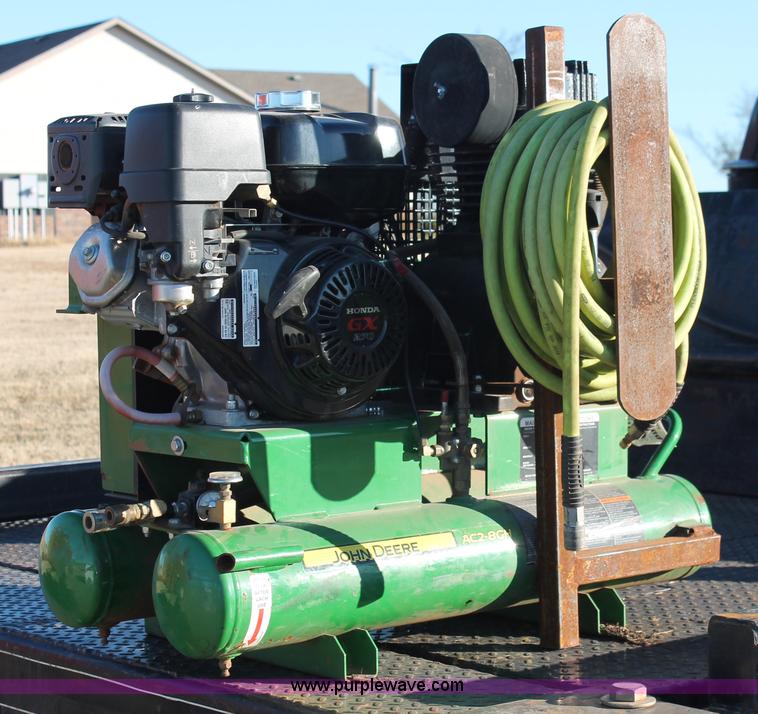 John Deere AC28GH air compressor in Hennessey, OK Item H8010 sold