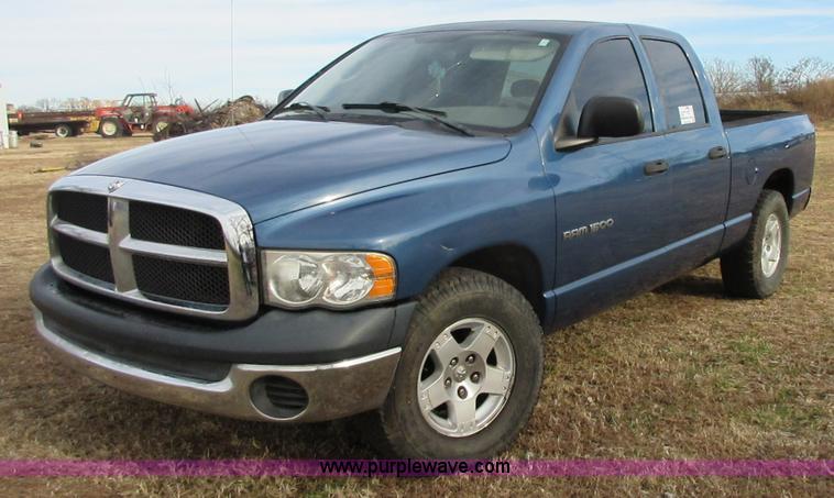 image for item I1826 2005 Dodge Ram 1500 Quad Cab pickup truck