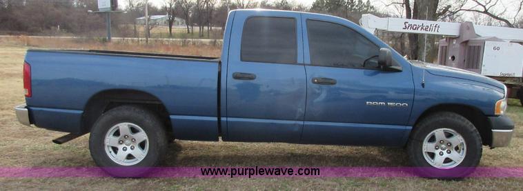 image for item I1826 2005 Dodge Ram 1500 Quad Cab pickup truck