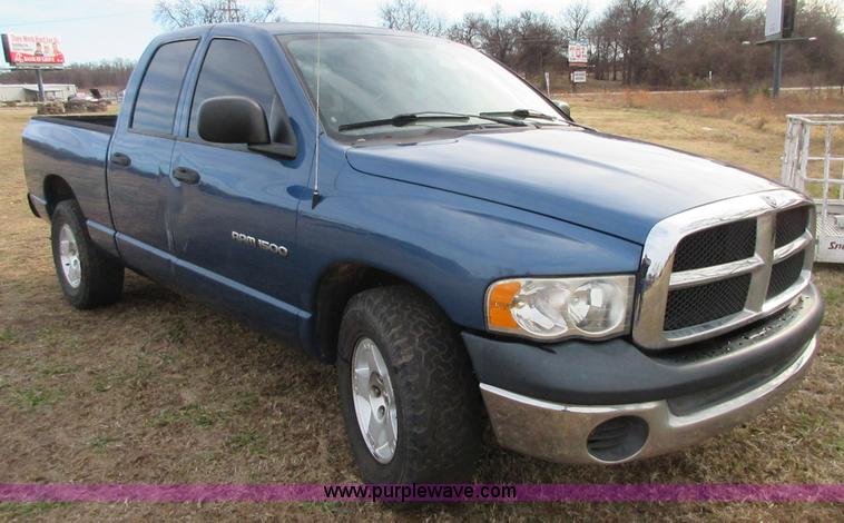 image for item I1826 2005 Dodge Ram 1500 Quad Cab pickup truck