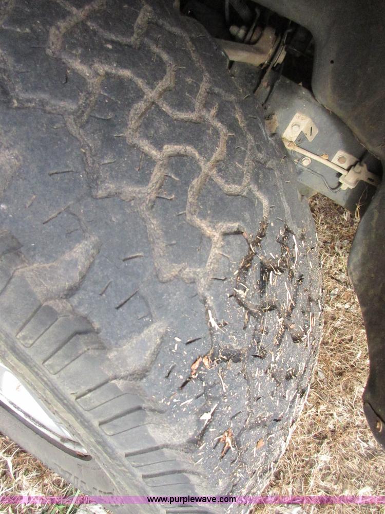 image for item I1826 2005 Dodge Ram 1500 Quad Cab pickup truck