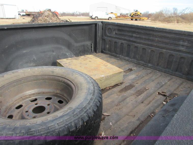 image for item I1826 2005 Dodge Ram 1500 Quad Cab pickup truck