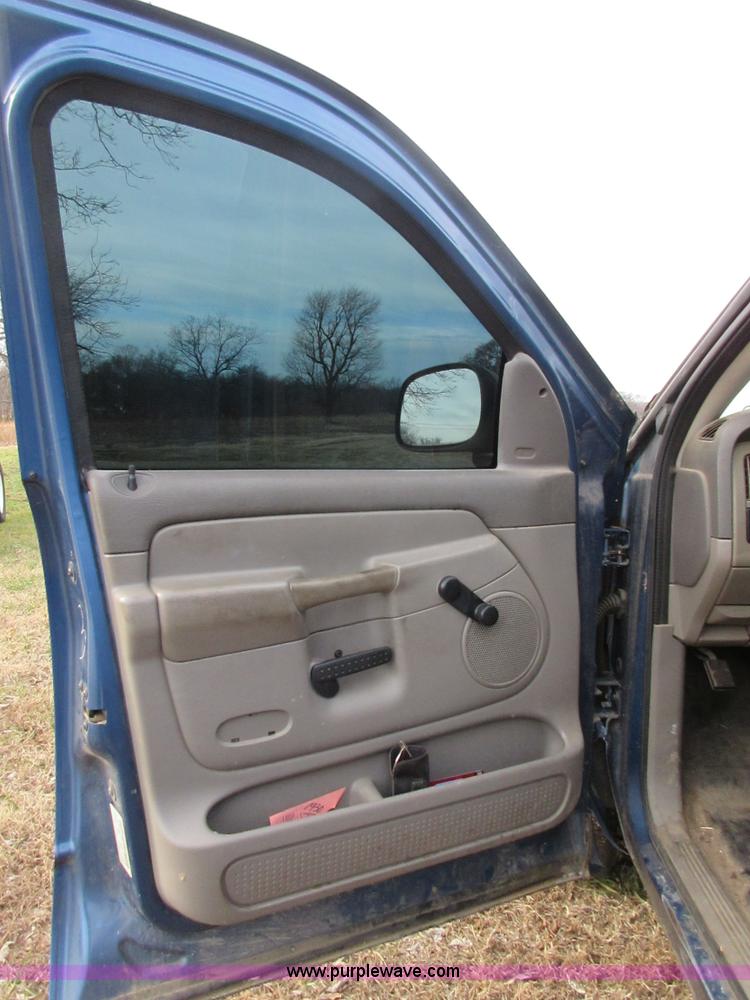 image for item I1826 2005 Dodge Ram 1500 Quad Cab pickup truck