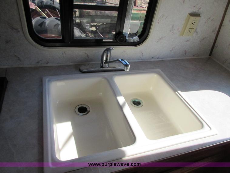 image for item I1829 1995 Jayco 263RK Eagle Series travel trailer