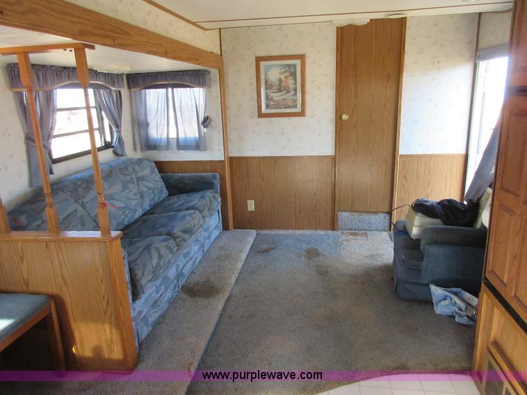 image for item I1829 1995 Jayco 263RK Eagle Series travel trailer