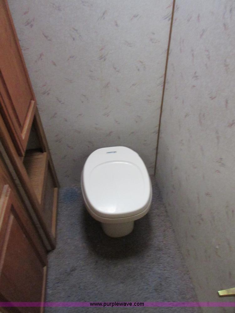 image for item I1829 1995 Jayco 263RK Eagle Series travel trailer