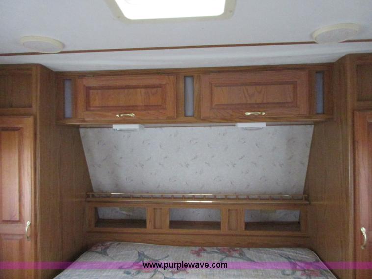 image for item I1829 1995 Jayco 263RK Eagle Series travel trailer