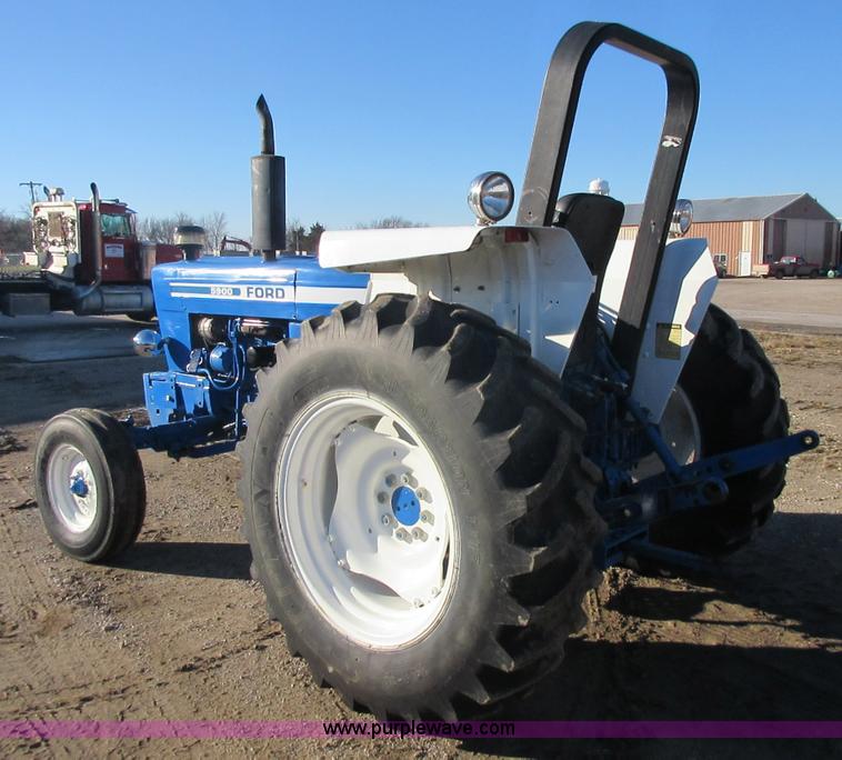 image for item I1833 1988 Ford 5900 tractor