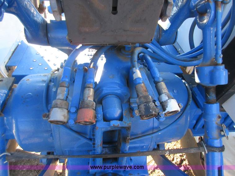 image for item I1833 1988 Ford 5900 tractor