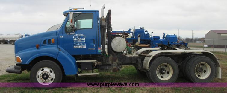 image for item I1835 2000 Sterling L9500 semi truck