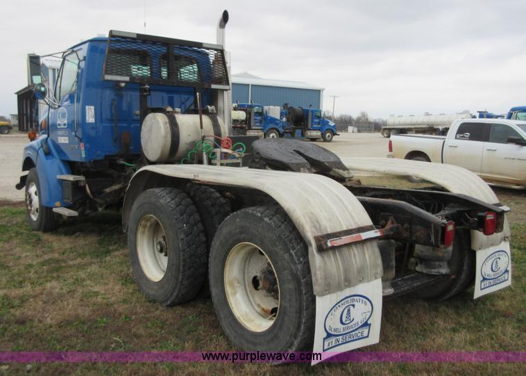image for item I1835 2000 Sterling L9500 semi truck