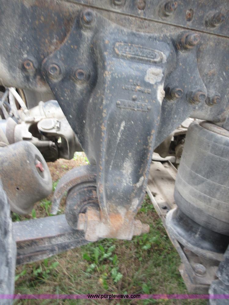 image for item I1835 2000 Sterling L9500 semi truck