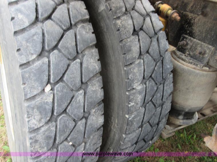 image for item I1835 2000 Sterling L9500 semi truck