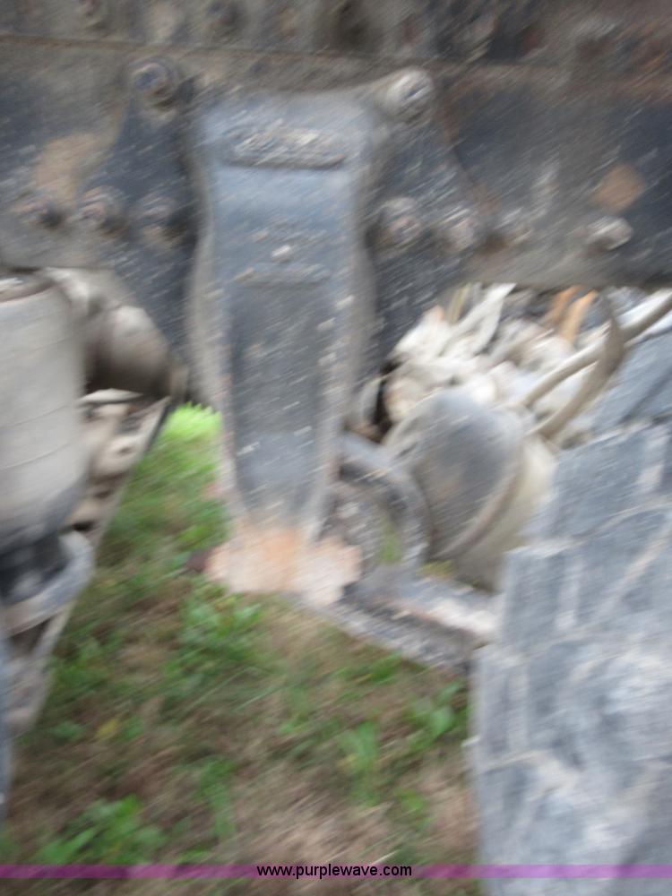 image for item I1835 2000 Sterling L9500 semi truck