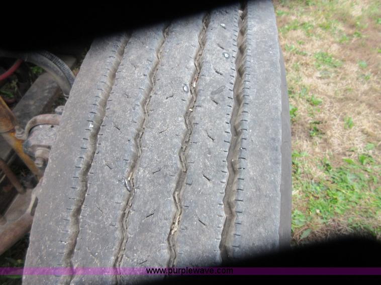 image for item I1835 2000 Sterling L9500 semi truck