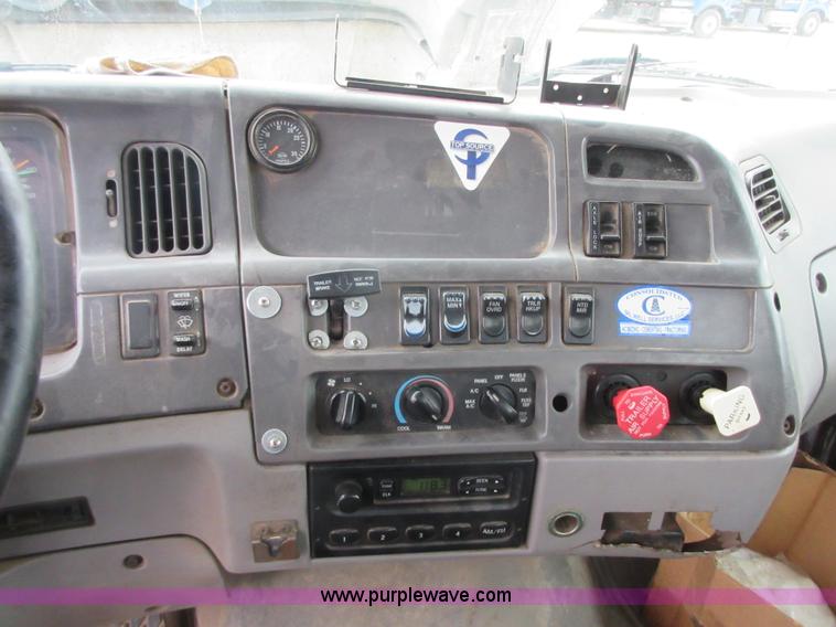 image for item I1835 2000 Sterling L9500 semi truck