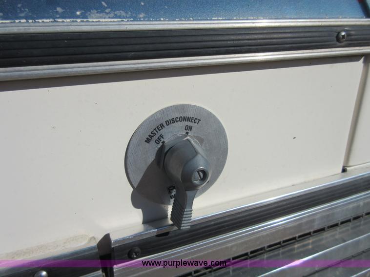 image for item I1910 1984 Chevrolet Holiday Rambler Presidental 33 RV