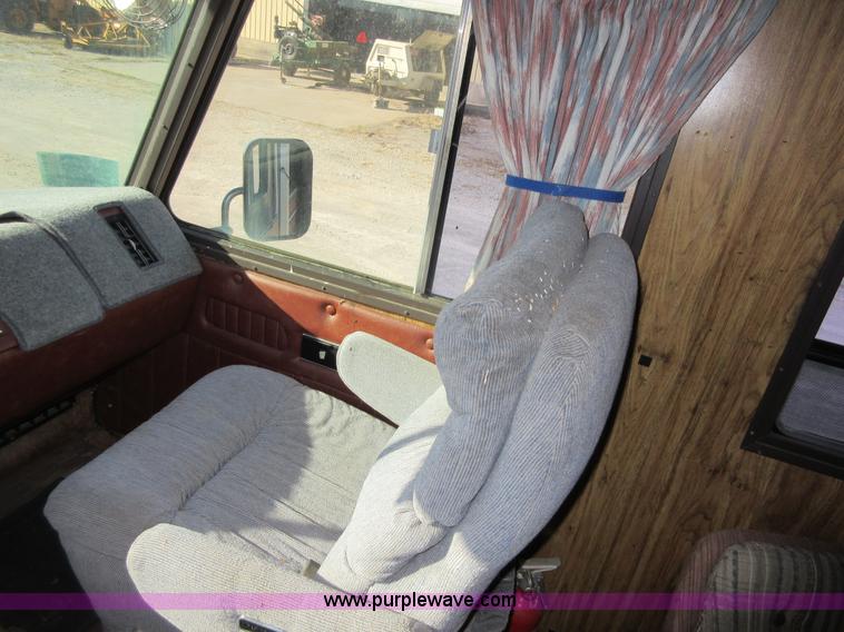 image for item I1910 1984 Chevrolet Holiday Rambler Presidental 33 RV