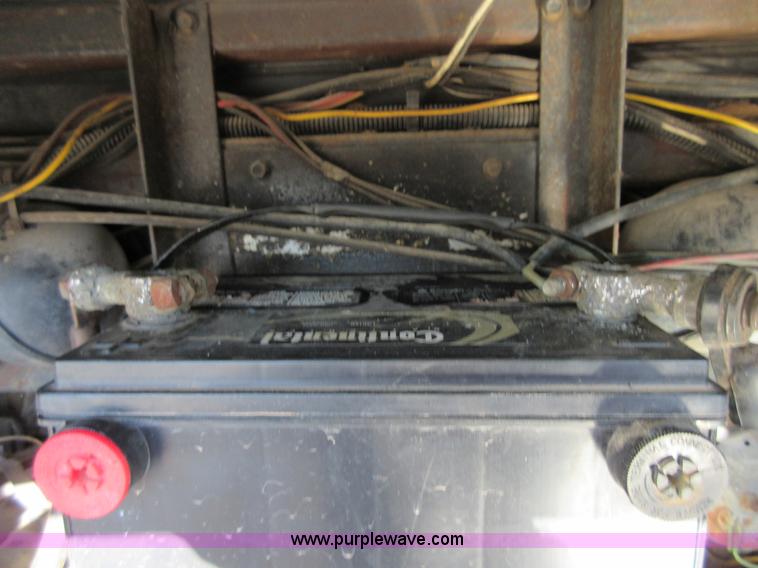 image for item I1910 1984 Chevrolet Holiday Rambler Presidental 33 RV