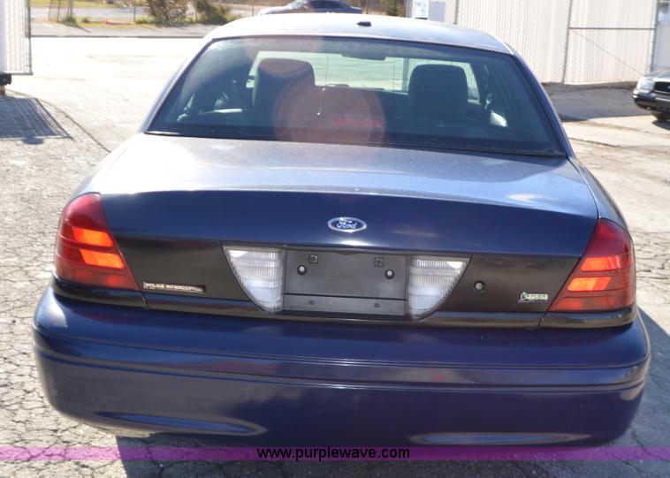 image for item I2756 2011 Ford Crown Victoria Police Interceptor