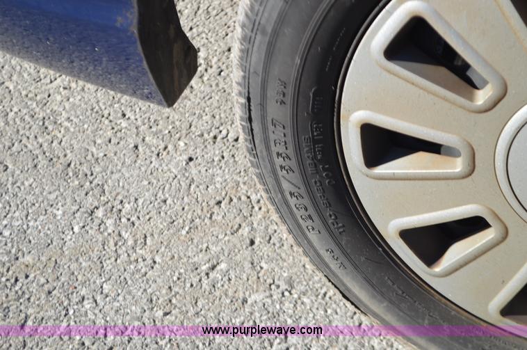 image for item I2756 2011 Ford Crown Victoria Police Interceptor