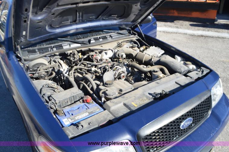 image for item I2756 2011 Ford Crown Victoria Police Interceptor