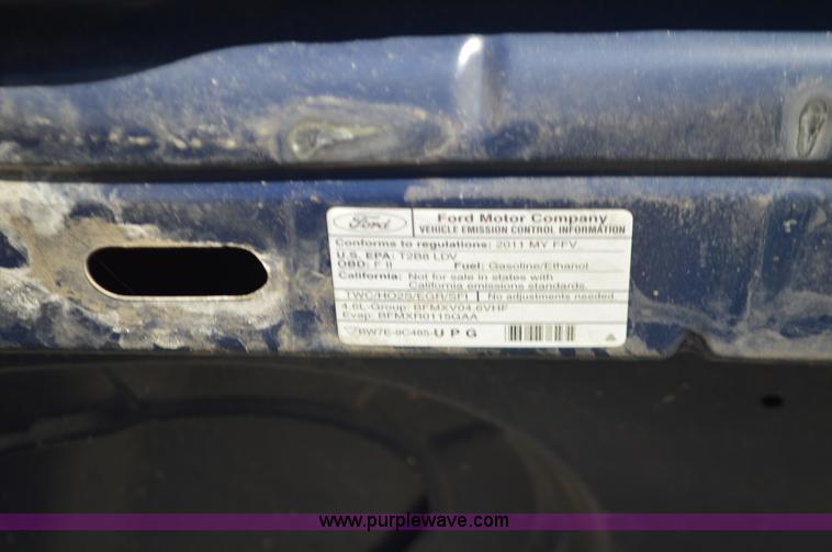 image for item I2756 2011 Ford Crown Victoria Police Interceptor