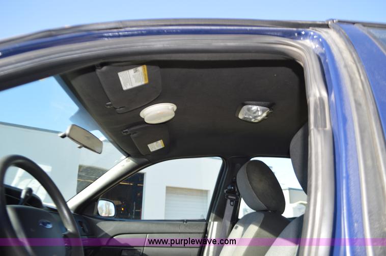 image for item I2756 2011 Ford Crown Victoria Police Interceptor