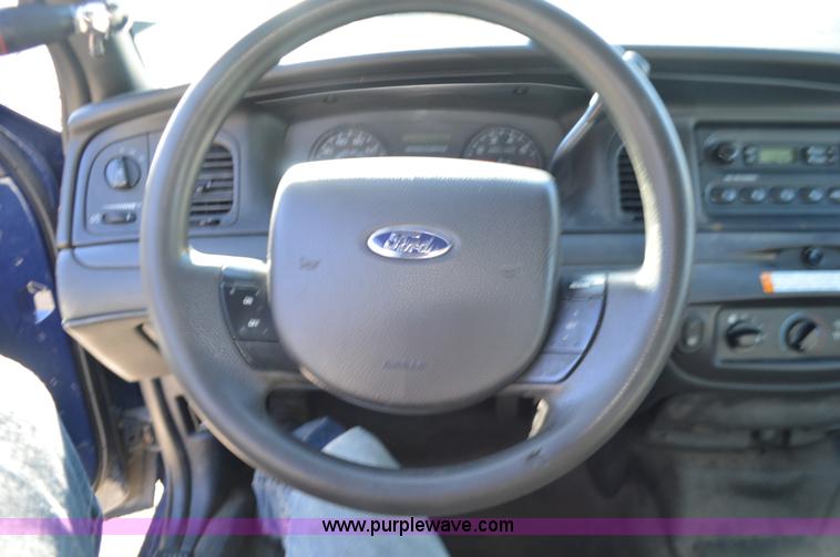 image for item I2756 2011 Ford Crown Victoria Police Interceptor