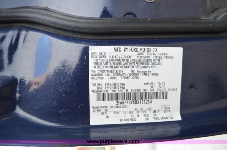 image for item I2756 2011 Ford Crown Victoria Police Interceptor