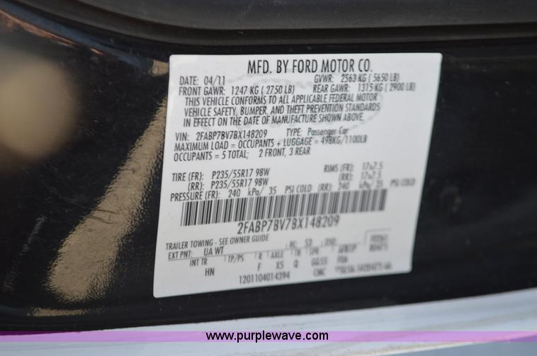 image for item I2757 2011 Ford Crown Victoria Police Interceptor