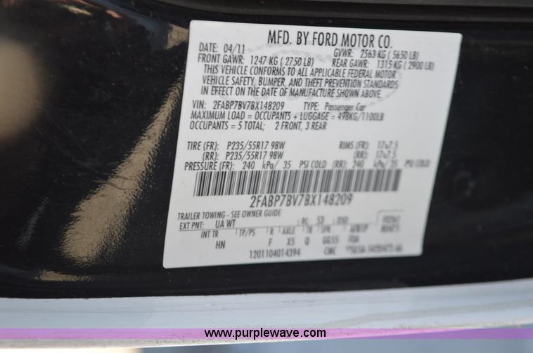 image for item I2757 2011 Ford Crown Victoria Police Interceptor