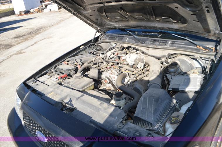 image for item I2758 2011 Ford Crown Victoria Police Interceptor