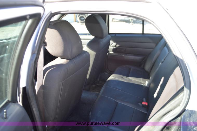 image for item I2758 2011 Ford Crown Victoria Police Interceptor
