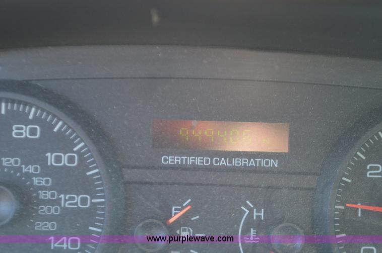 image for item I2758 2011 Ford Crown Victoria Police Interceptor