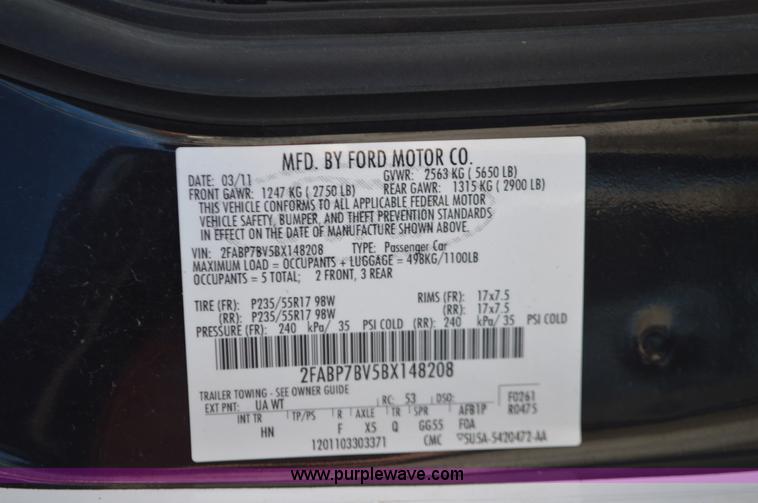 image for item I2758 2011 Ford Crown Victoria Police Interceptor