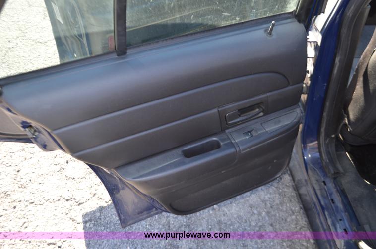 image for item I2759 2011 Ford Crown Victoria Police Interceptor